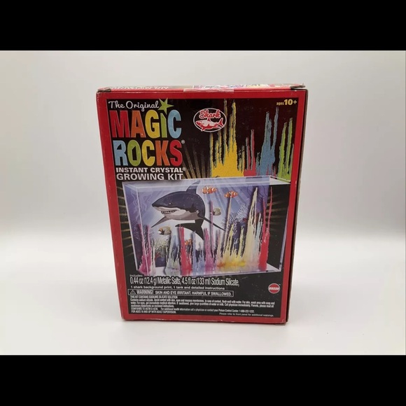 The Original Magic Rocks Instant Crystal Growing Kit - Picture 2 of 4